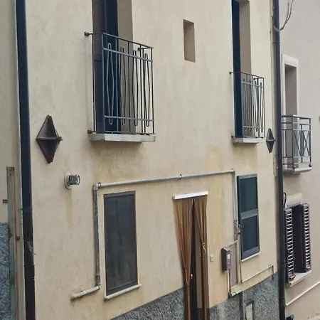 La Casa Di Ninetta Holiday home *